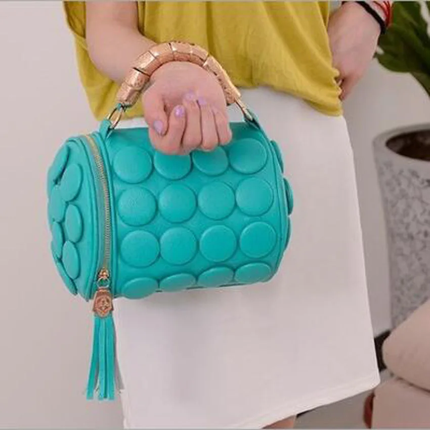 Button Purses and Handbags Women Tassel Messenger Bag Women Leather Handbag 40PCS/lot
Button Purses and Handbags Women Tassel Messenger Bag Women Leather Handbag 40PCS/lot