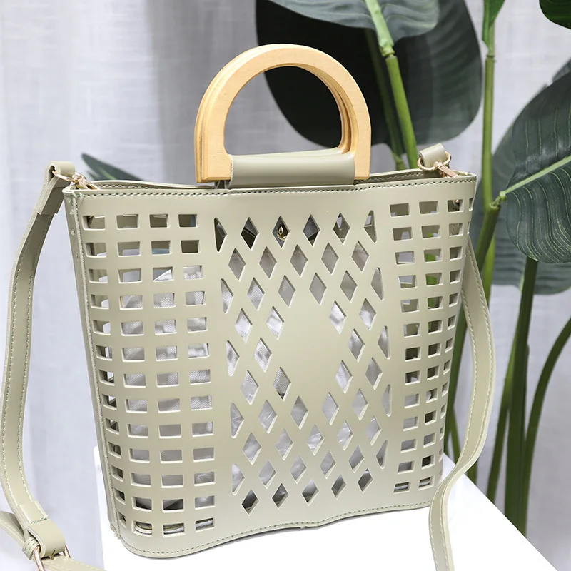2021 Summer Women Fashion Pu Leather Hollow Out Bag With Inner Pouch Korean Fashion Chic Faux Leather Composite Bags
2021 Summer Women Fashion Pu Leather Hollow Out Bag With Inner Pouch Korean Fashion Chic Faux Leather Composite Bags