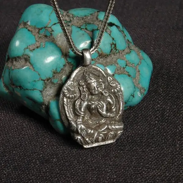 Handmade 925 Silver Nepalese Green Tara Buddha Statue Pendant Necklace Tibetan Buddha Pendant Necklace Silver Buddha Amulet
Handmade 925 Silver Nepalese Green Tara Buddha Statue Pendant Necklace Tibetan Buddha Pendant Necklace Silver Buddha Amulet