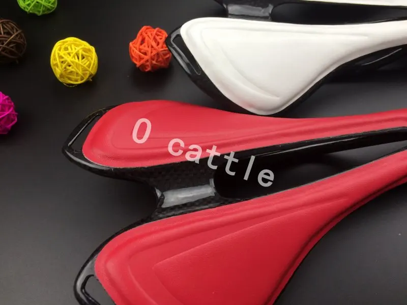 Novel 2015 full carbon + leather fiber Road / mountain bike saddle / Pillow / carbon saddle / bicycle accessories Red, black, wh
Novel 2015 full carbon + leather fiber Road / mountain bike saddle / Pillow / carbon saddle / bicycle accessories Red, black, wh