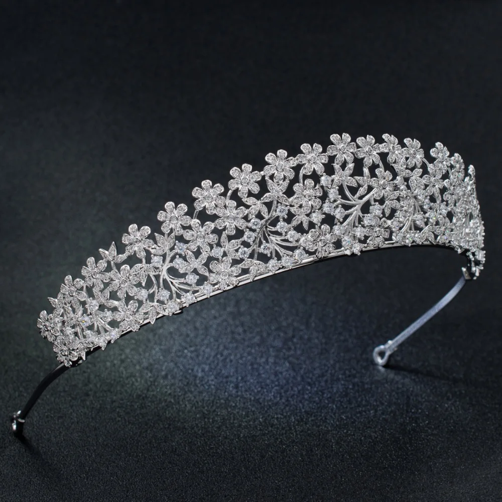 Classic Cubic Zirconia Flowers Wedding Bridal Tiara Crown Women Girl Hair Jewelry Accessories Rhinestone Crystals Tiaras S16438
Classic Cubic Zirconia Flowers Wedding Bridal Tiara Crown Women Girl Hair Jewelry Accessories Rhinestone Crystals Tiaras S16438