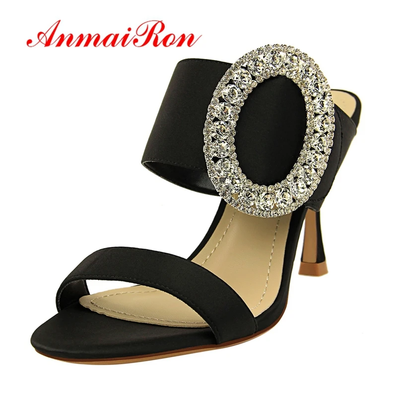 ANMAIRON 2019 Women High Heel Crystal Sandals Silk Basic Party Shoes Women Slip-On Solid 6 Colors Fashion Shoes Size 34-40LY1789
ANMAIRON 2019 Women High Heel Crystal Sandals Silk Basic Party Shoes Women Slip-On Solid 6 Colors Fashion Shoes Size 34-40LY1789