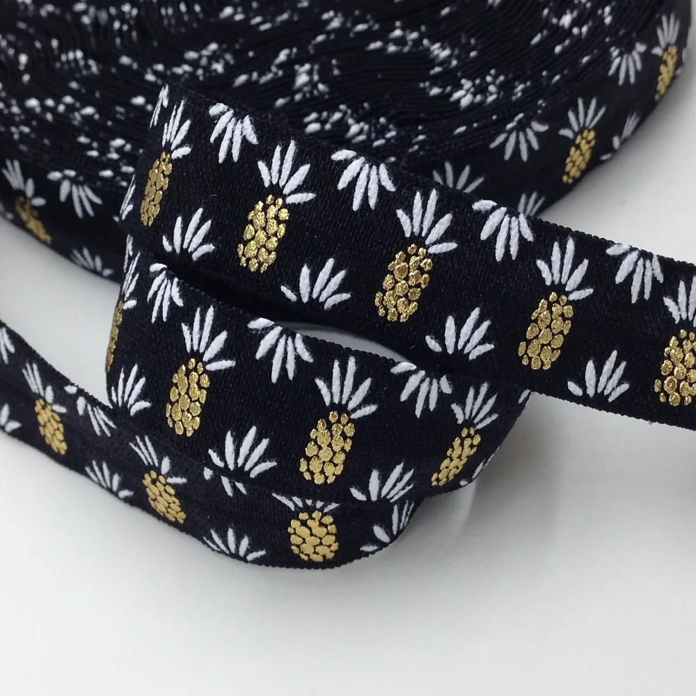 5 Yards 5/8 Black Gold Metallic printed Pineapple Fold Over Elastic Ribbon, Luau Party Gum for sewing
5 Yards 5/8 Black Gold Metallic printed Pineapple Fold Over Elastic Ribbon, Luau Party Gum for sewing