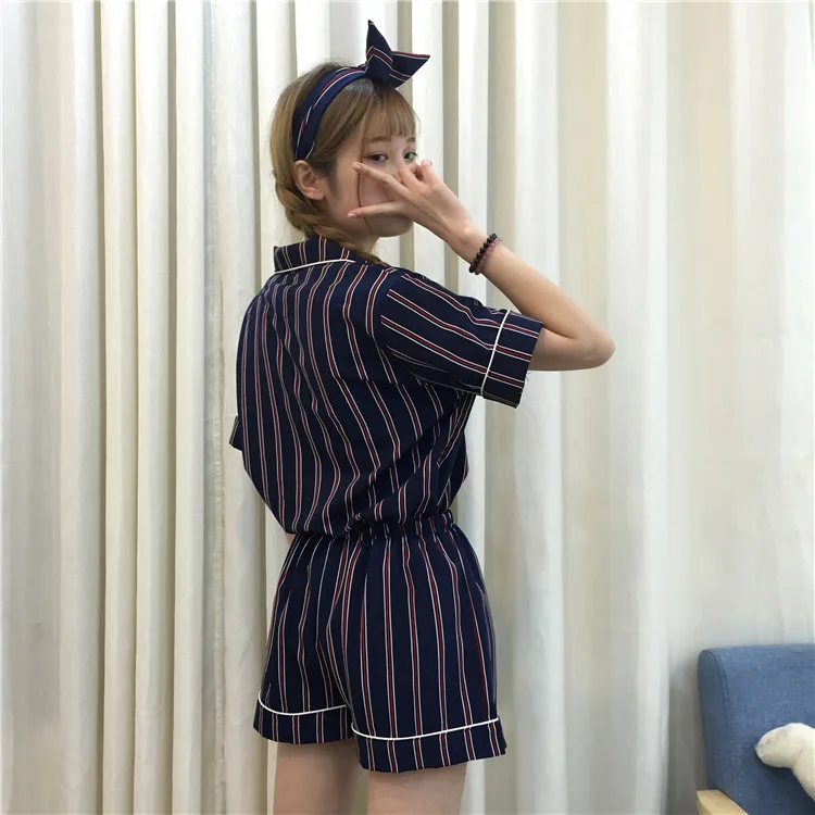 2017 Summer Fashion Striped Short Sleeve Women Pyjama Set Cotton Pyjamas Women Shorts Pajamas Set Sleepwear Pijama Mujer E1250
2017 Summer Fashion Striped Short Sleeve Women Pyjama Set Cotton Pyjamas Women Shorts Pajamas Set Sleepwear Pijama Mujer E1250
