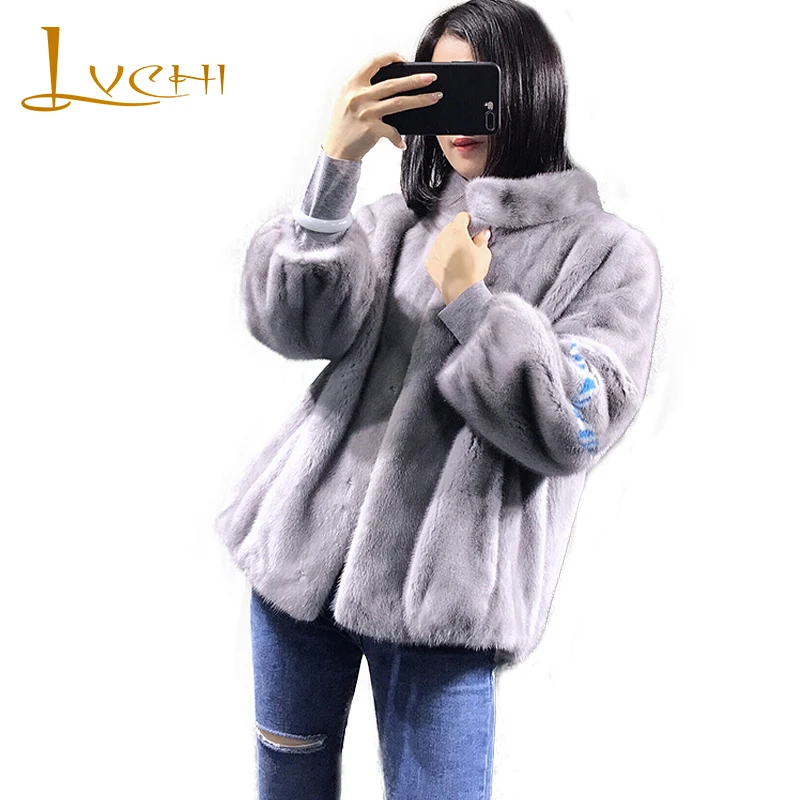 LVCHI Winter2017 Full Pelt Mink Fur Coat Women's Full Sleeve Fur Coat Causal Mandarin Collar Patchwork Striped Short Mink Coats
LVCHI Winter2017 Full Pelt Mink Fur Coat Women's Full Sleeve Fur Coat Causal Mandarin Collar Patchwork Striped Short Mink Coats