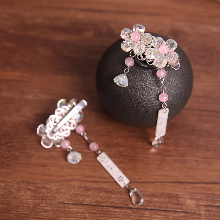 Ancient style clip hair accessories natural shell tassel hairpin costume Hanfu headdress fresh girl accessories
Ancient style clip hair accessories natural shell tassel hairpin costume Hanfu headdress fresh girl accessories