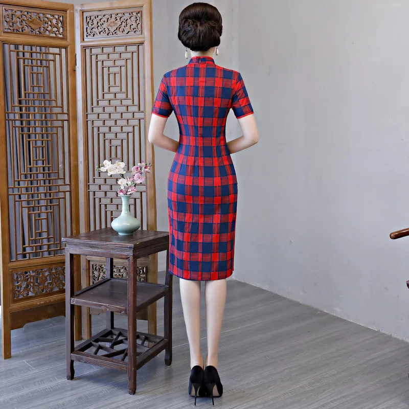 Stylish Ladies Cotton Cheongsam 2019 Chinese style Mandarin Collar Knee Length Dress Womens Qipao Slim Party Dresses Vestido
Stylish Ladies Cotton Cheongsam 2019 Chinese style Mandarin Collar Knee Length Dress Womens Qipao Slim Party Dresses Vestido