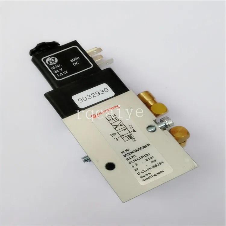 61.184.1311 Solenoid Valve for SM102 SM74 CD102 Offset Printing Machinery Spare Parts
61.184.1311 Solenoid Valve for SM102 SM74 CD102 Offset Printing Machinery Spare Parts