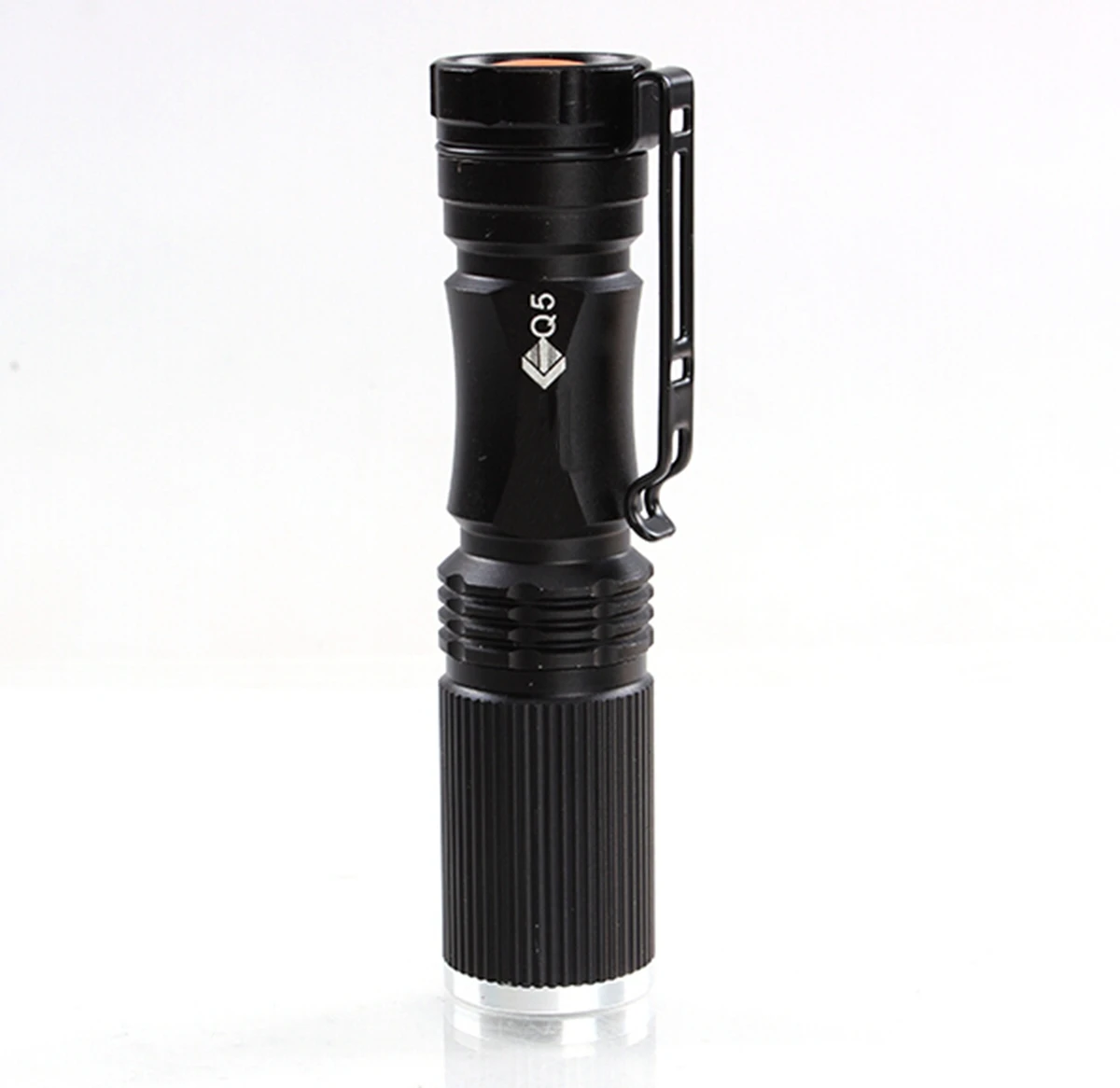 Jiguoor XPE-Q5 600 Lumen 7W Zoomable 1xAA 1.2V Tactical LED Flashlight Torch Lanterna Linternas Zaklamp High Bright Powerful
Jiguoor XPE-Q5 600 Lumen 7W Zoomable 1xAA 1.2V Tactical LED Flashlight Torch Lanterna Linternas Zaklamp High Bright Powerful