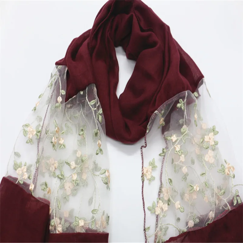 New fashion luxury flower on lace patchwork with solid viscose scarf lace floral edges plain shawl muslim hijabs fashion wraps
New fashion luxury flower on lace patchwork with solid viscose scarf lace floral edges plain shawl muslim hijabs fashion wraps