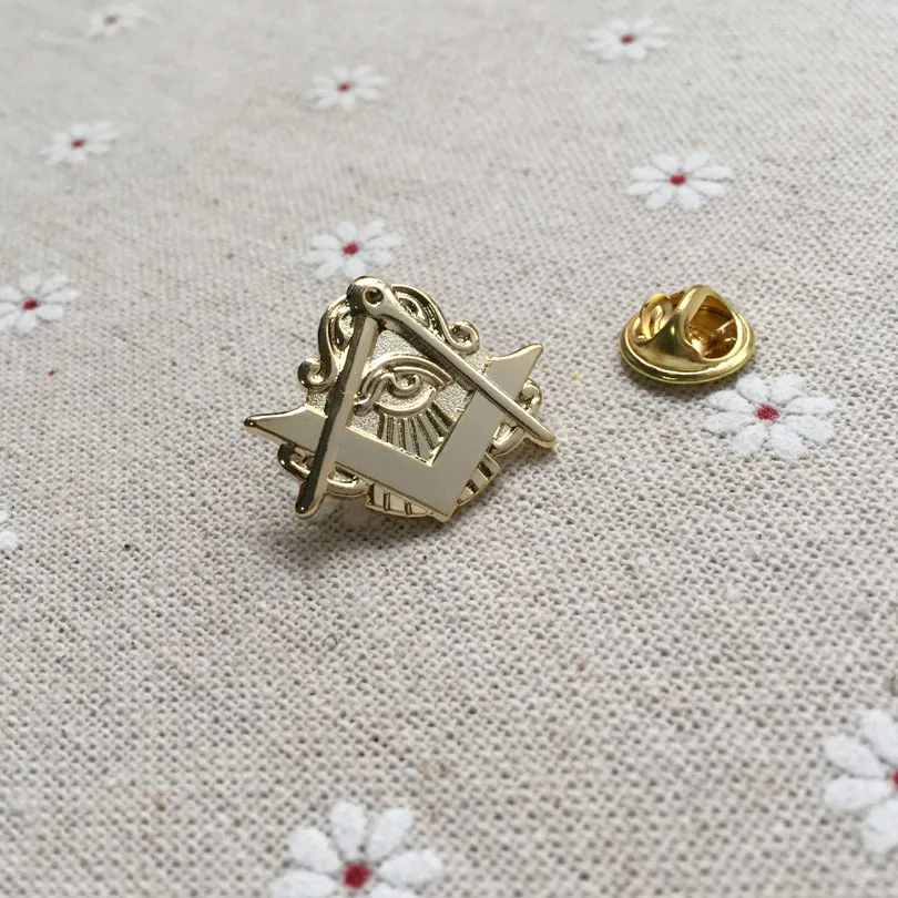 10pcs wisdom all eye seeing freemasonry masonry pin badges metal craft badges brooches and pins masonic lapel pin clutch
10pcs wisdom all eye seeing freemasonry masonry pin badges metal craft badges brooches and pins masonic lapel pin clutch