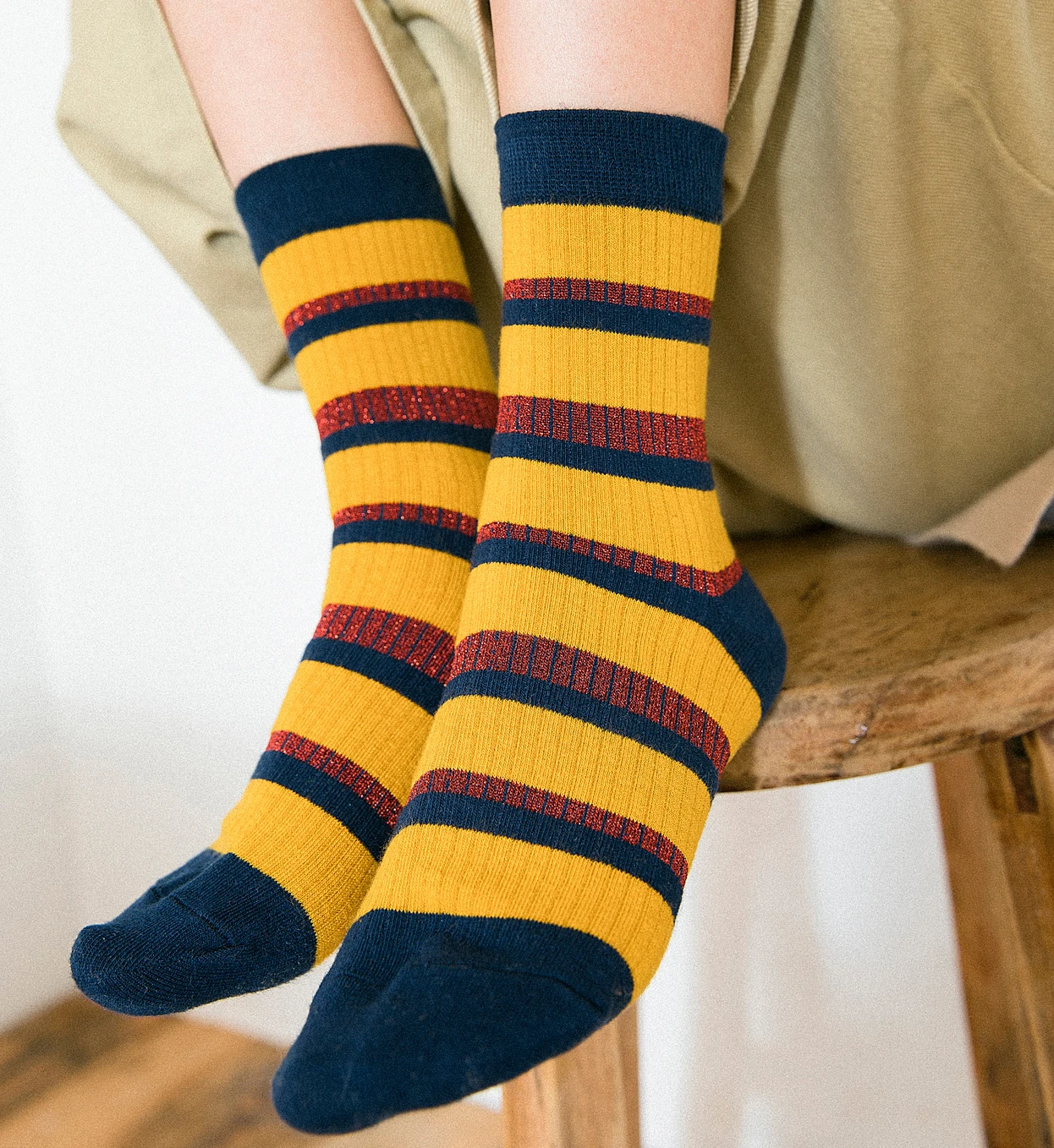 Fashionable Cotton Women Spring Autumn Funny Patchwork Heap Crew Striped Sliver Onion Socks
Fashionable Cotton Women Spring Autumn Funny Patchwork Heap Crew Striped Sliver Onion Socks