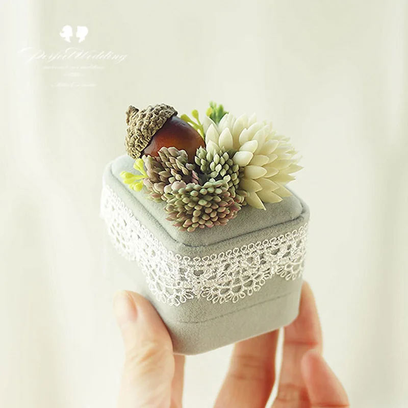1pcs lot Forest series Handmade Flower lace Wedding proposal Engagement ring pillow holders Marriage decoration ring box
1pcs lot Forest series Handmade Flower lace Wedding proposal Engagement ring pillow holders Marriage decoration ring box