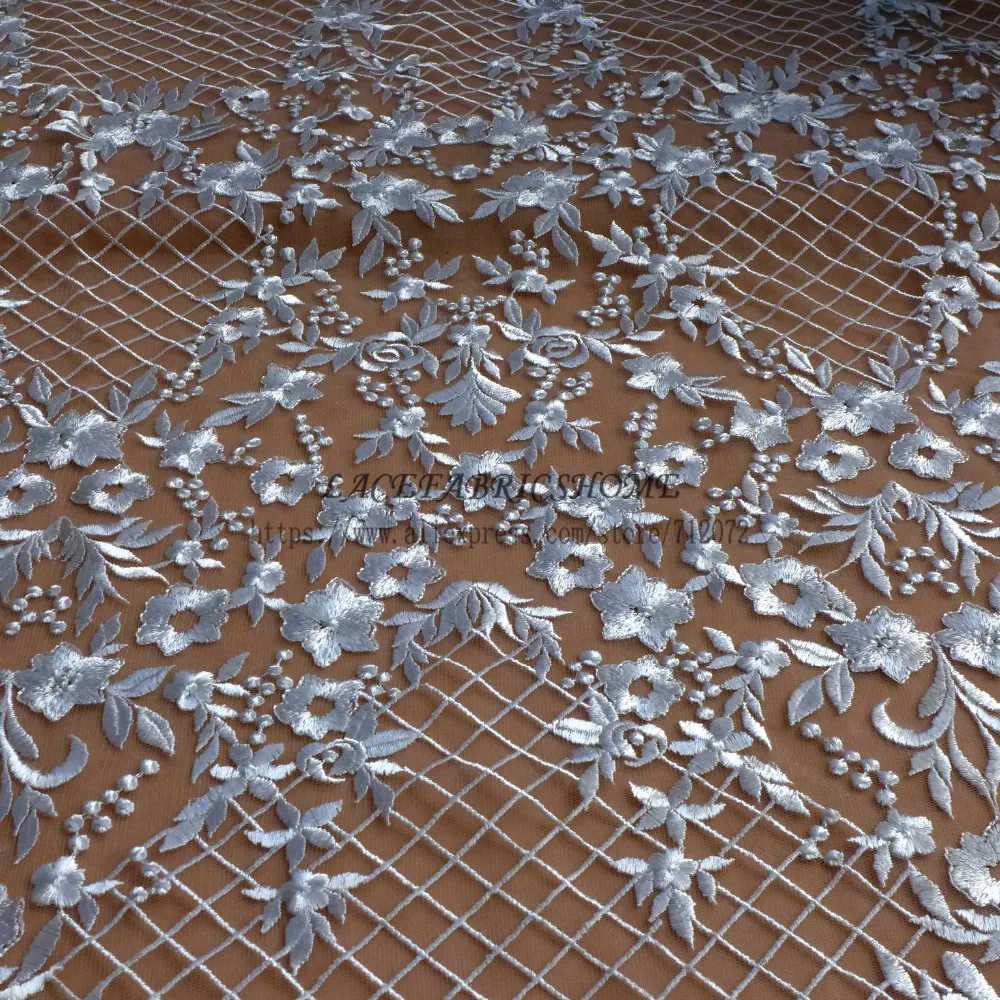 La Belleza белая ткань для вышивки из полиэстера, модная красивая блестящая кружевная ткань для свадебного платья
La Belleza белая ткань для вышивки из полиэстера, модная красивая блестящая кружевная ткань для свадебного платья