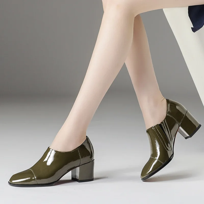 Luxury noble brand top layer cowhide deep mouth women's single shoes England thick with square head leather Brock shoes women
Luxury noble brand top layer cowhide deep mouth women's single shoes England thick with square head leather Brock shoes women
