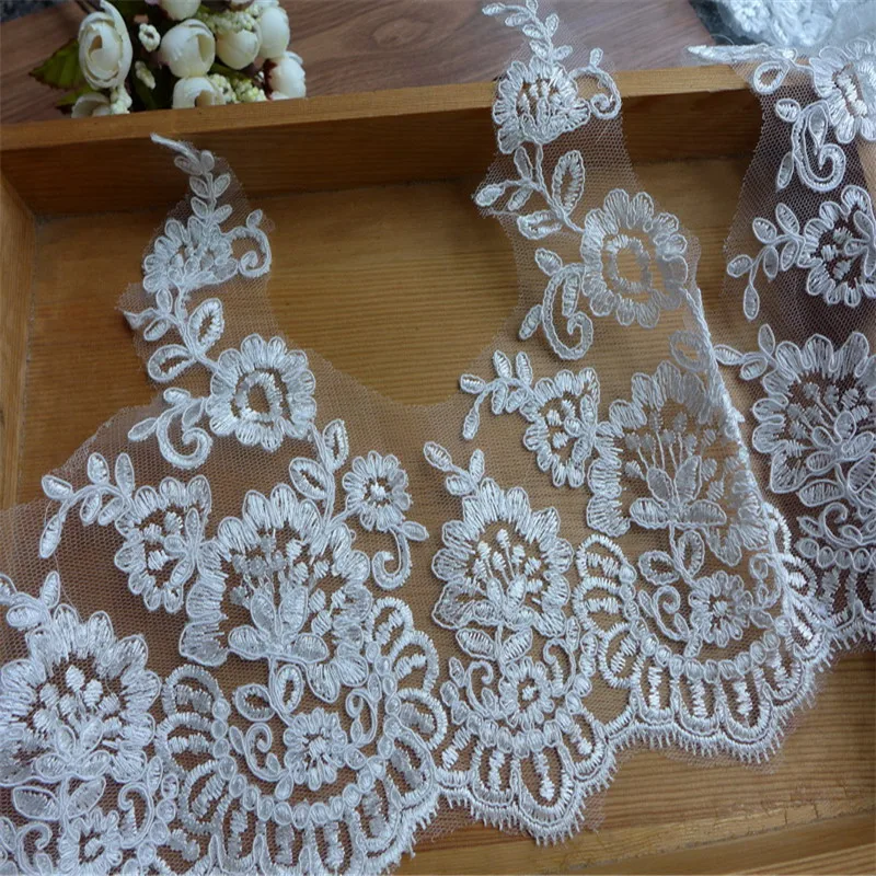6 Yards Ivory Embroidery Cord Alencon Beaded Lace Trim Floral Mesh Lace For Woman Dress Bridal Veils
6 Yards Ivory Embroidery Cord Alencon Beaded Lace Trim Floral Mesh Lace For Woman Dress Bridal Veils