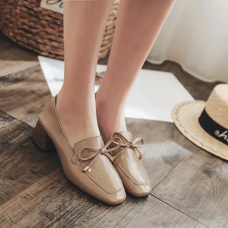2018 New Hollow Coarse High-Heeled Shallow Mouth Pointed Baotou Shoes Work Shoes Women
2018 New Hollow Coarse High-Heeled Shallow Mouth Pointed Baotou Shoes Work Shoes Women