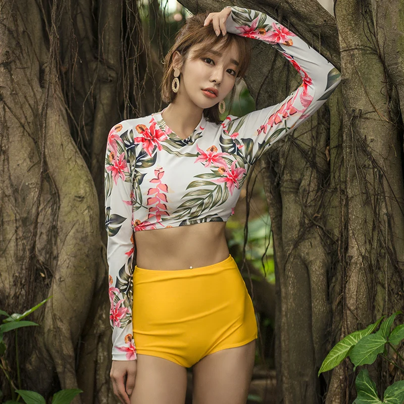 Rhyme Lady long Sleeve Rash Guard two pieces Surf Swimwear Spandex sweet grils bathing suit high waisted brazilian beachwear
Rhyme Lady long Sleeve Rash Guard two pieces Surf Swimwear Spandex sweet grils bathing suit high waisted brazilian beachwear