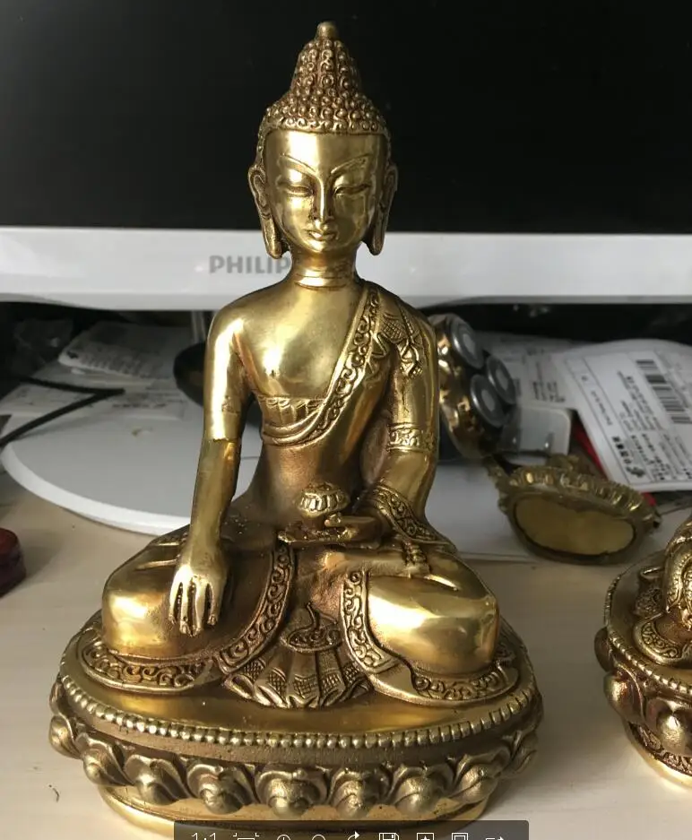 Chinese Tibet Tibetan Buddhis shakyamuni bronze buddha statue 15cm Bronze wedding copper Decoration real Brass Aa1025
Chinese Tibet Tibetan Buddhis shakyamuni bronze buddha statue 15cm Bronze wedding copper Decoration real Brass Aa1025