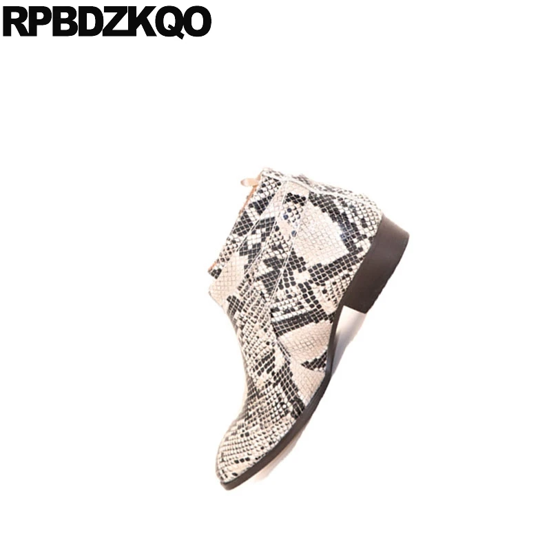 Men Snakeskin Booties Dress Formal Full Grain Handmade Genuine Leather Pointed Toe Vintage Motorcycle Boots Chunky 2021 Shoes
Men Snakeskin Booties Dress Formal Full Grain Handmade Genuine Leather Pointed Toe Vintage Motorcycle Boots Chunky 2021 Shoes