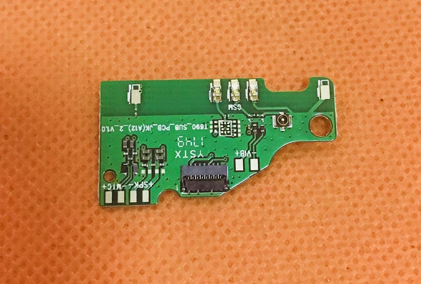 Original GSM / WCDMA Signal antenna Small Board for Blackview S6 MTK6737 Quad Core Free shipping
Original GSM / WCDMA Signal antenna Small Board for Blackview S6 MTK6737 Quad Core Free shipping