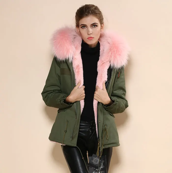 2018 New concept women army style light pink collar hooded military parka furs jacket
2018 New concept women army style light pink collar hooded military parka furs jacket