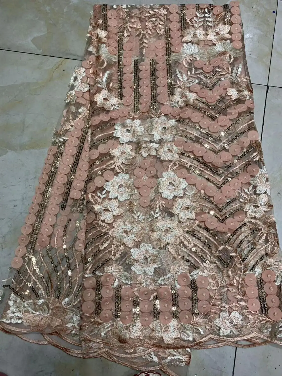Latest African French Lace Fabric With Sequins For Sewing Wedding Dress 2019 High Quality Tulle Lace Fabric HSN31
Latest African French Lace Fabric With Sequins For Sewing Wedding Dress 2019 High Quality Tulle Lace Fabric HSN31