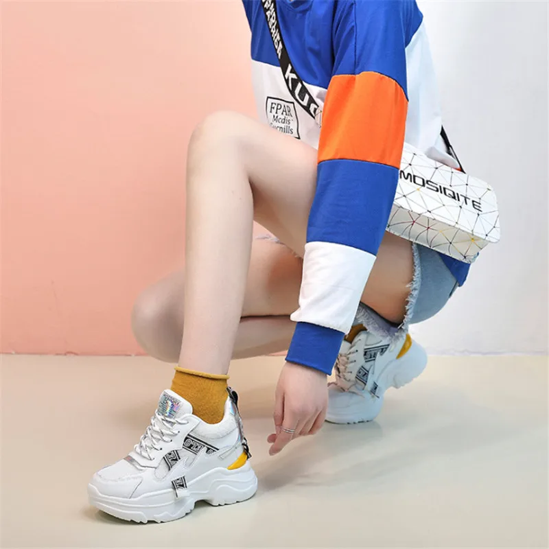 New casual women's shoes summer and autumn hot mesh gauze women's single shoes fashion comfortable soft wild trend sports shoes
New casual women's shoes summer and autumn hot mesh gauze women's single shoes fashion comfortable soft wild trend sports shoes