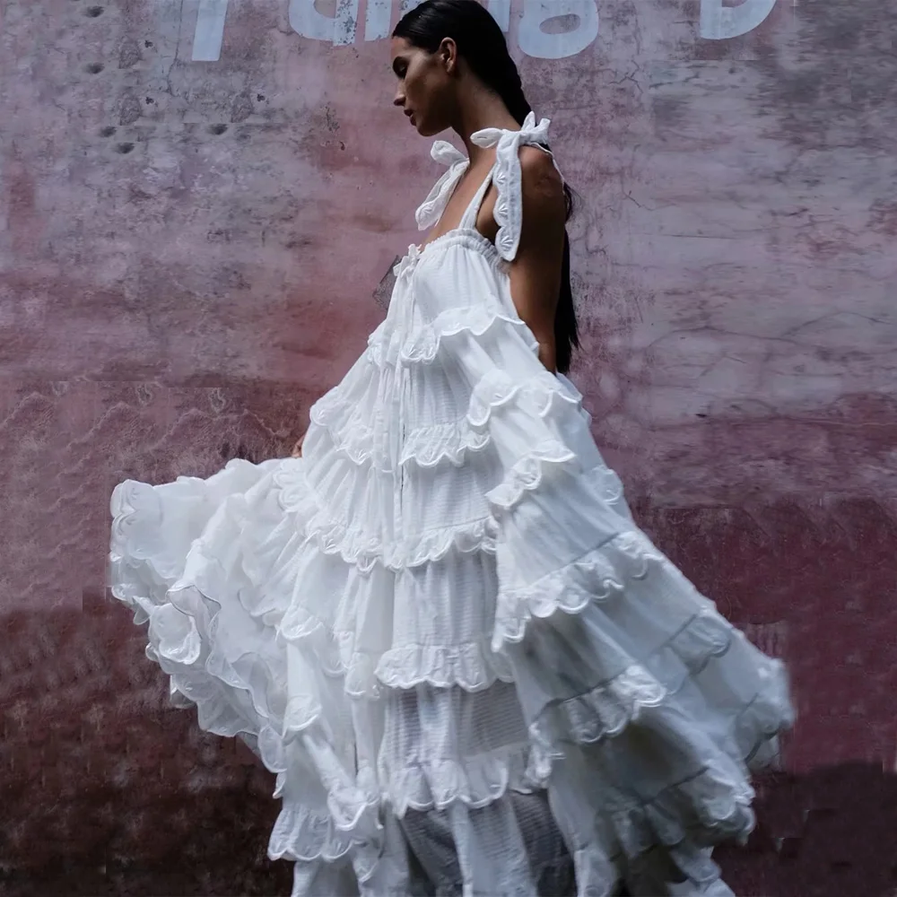 2019 Fashion Women Dress Lace Trims Layered Ruffle Big Swing Romantic Party Dress Elegant Lady Sexy Backless Summer Beach Dress
2019 Fashion Women Dress Lace Trims Layered Ruffle Big Swing Romantic Party Dress Elegant Lady Sexy Backless Summer Beach Dress