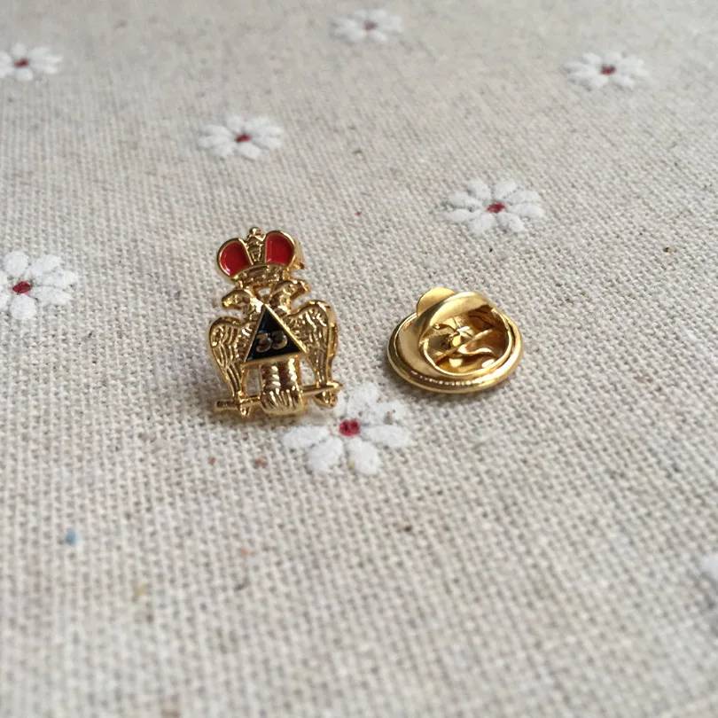 Double Headed Eagle Scottish 33rd red crown owl freemasonry masons lapel pin badges metal craft gifts souvenir brooches and pins
Double Headed Eagle Scottish 33rd red crown owl freemasonry masons lapel pin badges metal craft gifts souvenir brooches and pins