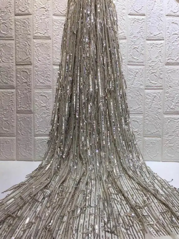 SYJ-32010 option tulle lace with sequins new arrival French sequins lace fabric embroidery lace fabric
SYJ-32010 option tulle lace with sequins new arrival French sequins lace fabric embroidery lace fabric