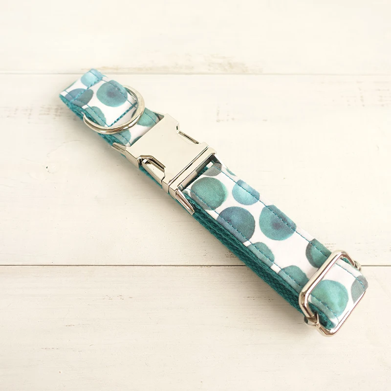 Personalized Dog Collar and Leash Set Fabric unique folk style Pet ID Tag Dog Collars
Personalized Dog Collar and Leash Set Fabric unique folk style Pet ID Tag Dog Collars