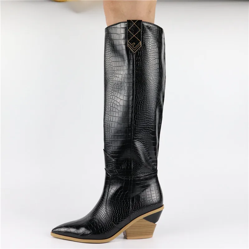 2020 New Plus Size 34-46 Fashion Knee High Boots Women Pointed Toe Slip On Western Winter Boots Snow Knight Long Women Boots
2020 New Plus Size 34-46 Fashion Knee High Boots Women Pointed Toe Slip On Western Winter Boots Snow Knight Long Women Boots