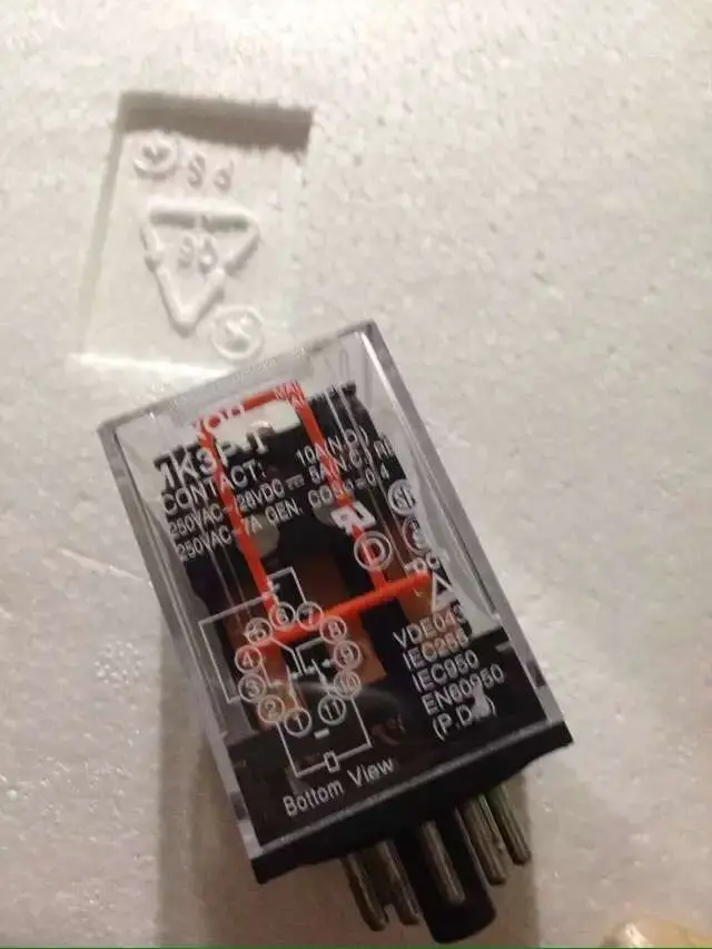 Relay MK3P-2 100VDC
