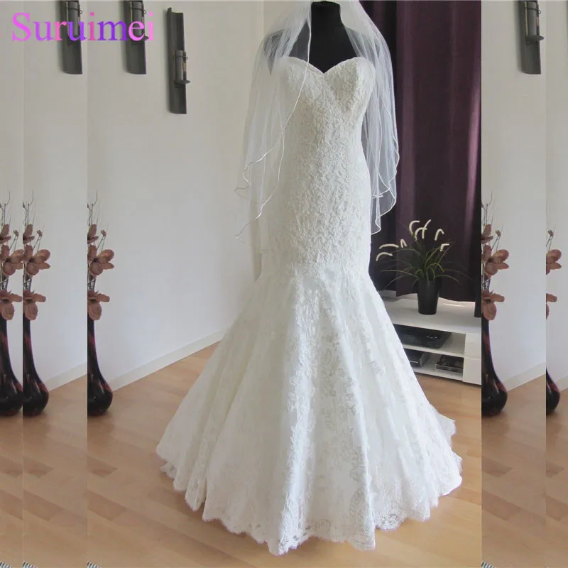 Real Sample With Veils Free Mermaid Lace Applique Wedding Dresses Back With Buttons Free Shipping
Real Sample With Veils Free Mermaid Lace Applique Wedding Dresses Back With Buttons Free Shipping