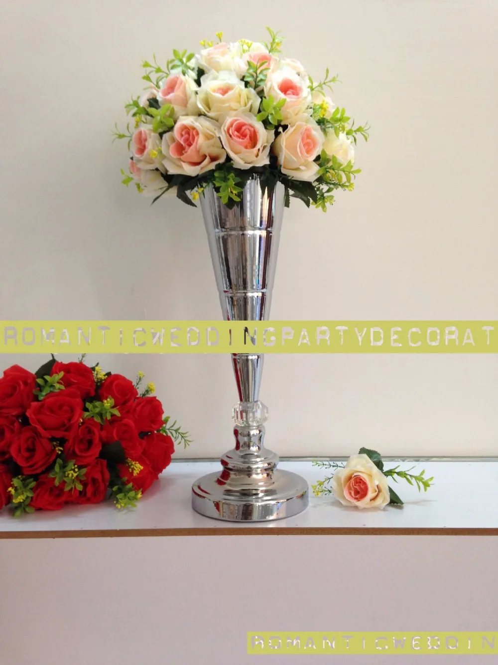 Height 45cm / 17.5" Gold or Silver Wedding Flower vase Bling Table centerpiece Sparkling Road Leads Wedding Decoration 10PCS/LOT
Height 45cm / 17.5" Gold or Silver Wedding Flower vase Bling Table centerpiece Sparkling Road Leads Wedding Decoration 10PCS/LOT