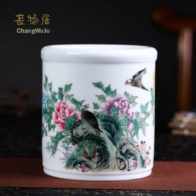 Changwuju in Jingdezhen fine Household office storage supplies the handmade famille rose porcelain brush pot as home decoration
Changwuju in Jingdezhen fine Household office storage supplies the handmade famille rose porcelain brush pot as home decoration