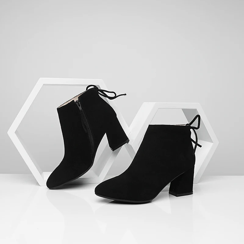 2018 Autumn and Winter New Bare Boots Sleek Minimalist Design Ladies Boots Frosted Leather Personality Women's Boots
2018 Autumn and Winter New Bare Boots Sleek Minimalist Design Ladies Boots Frosted Leather Personality Women's Boots