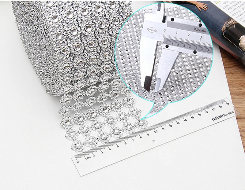 New 3.94"X10 Yards Silver Plastic Diamond Mesh Wrap Rhinestone Ribbon Home Decoration DIY Accessories 6 Rows Sunflower Net Drill
New 3.94"X10 Yards Silver Plastic Diamond Mesh Wrap Rhinestone Ribbon Home Decoration DIY Accessories 6 Rows Sunflower Net Drill