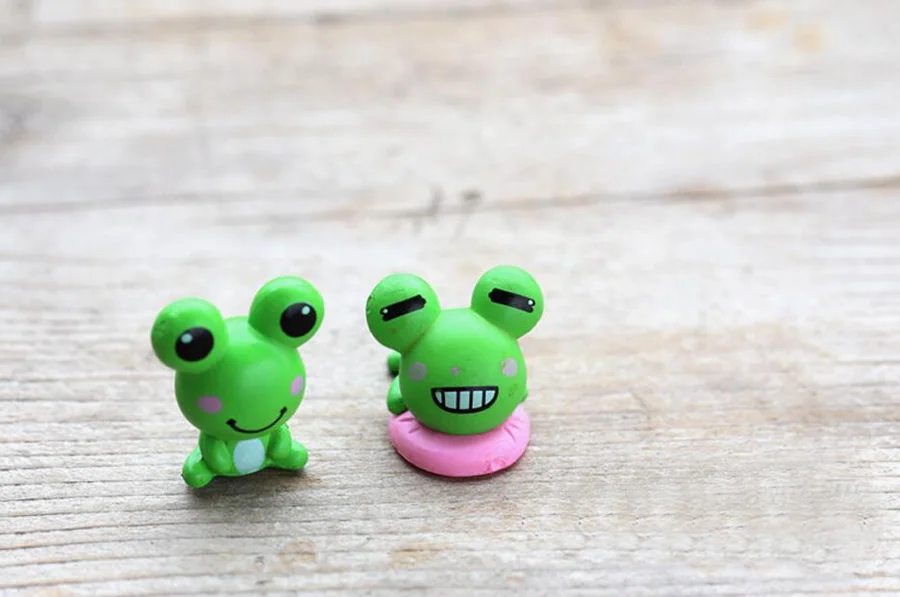 50pcs Animal Cute Big Eyes Frogs Fairy Garden Miniatures Decorations for Terrarium Moss Bonsai Flowerpot Home Craft
50pcs Animal Cute Big Eyes Frogs Fairy Garden Miniatures Decorations for Terrarium Moss Bonsai Flowerpot Home Craft
