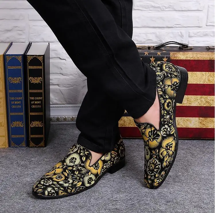 Pointed toes Men's Business Casual Loafers Male Slip-on Genuine Leather Men Flats Printed Patchwork Male Dress shoes Formal
Pointed toes Men's Business Casual Loafers Male Slip-on Genuine Leather Men Flats Printed Patchwork Male Dress shoes Formal