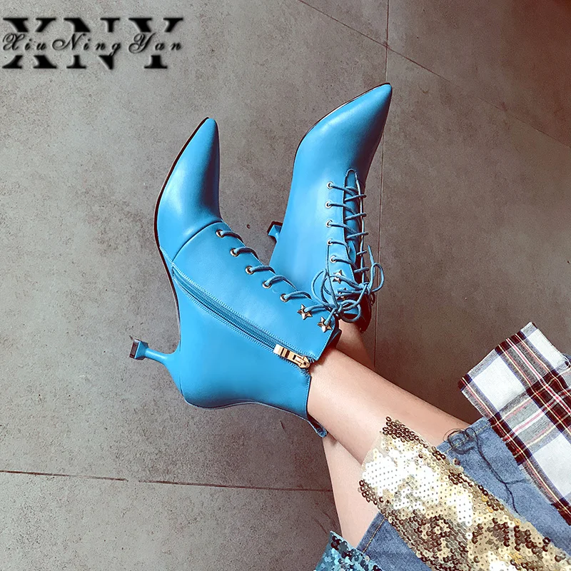 Superstar Pointed Toe Zipper Cow Leather Ankle Boots Strange Style High Heels 6.5cm Nightclub Office Lady Winter Shoes Wholesale
Superstar Pointed Toe Zipper Cow Leather Ankle Boots Strange Style High Heels 6.5cm Nightclub Office Lady Winter Shoes Wholesale