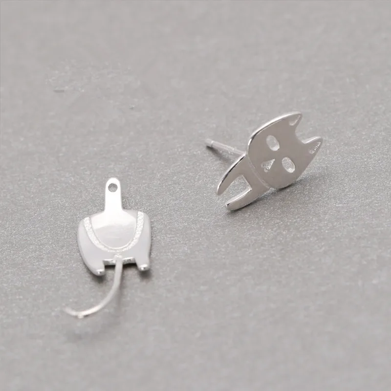 Prevent Allergy 925 Sterling Silver Earrings Cat Fish Asymmetry Stud Earrings For Women Fine Jewelry Gift ES458
Prevent Allergy 925 Sterling Silver Earrings Cat Fish Asymmetry Stud Earrings For Women Fine Jewelry Gift ES458
