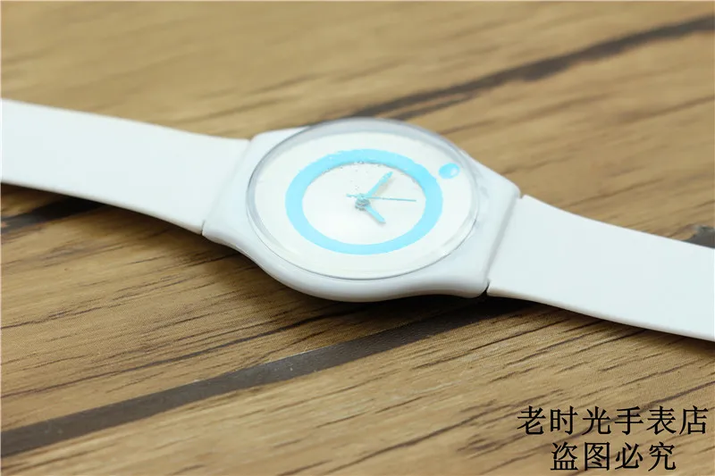 High quality unisex small fresh and Ultra Thin and light casual quartz watch student lovely dial silicone waterproof watch
High quality unisex small fresh and Ultra Thin and light casual quartz watch student lovely dial silicone waterproof watch
