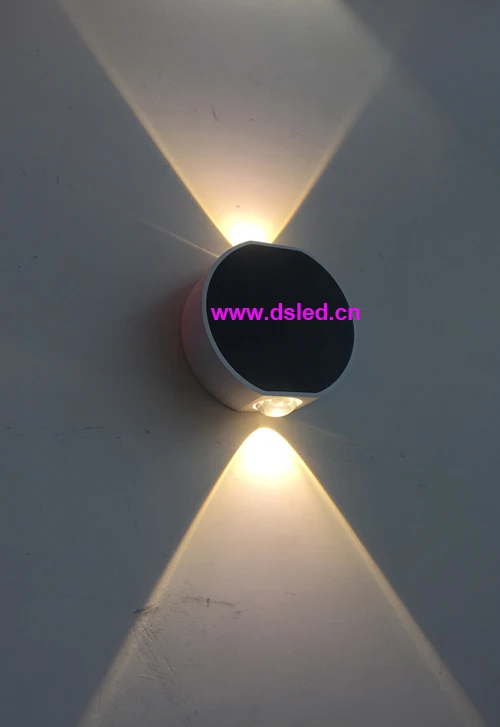 New design,high power 2W LED wall light,LED wall lamp,LED spotlight.LED up-down light,110V 220VAC,DS-08-27-2W
New design,high power 2W LED wall light,LED wall lamp,LED spotlight.LED up-down light,110V 220VAC,DS-08-27-2W