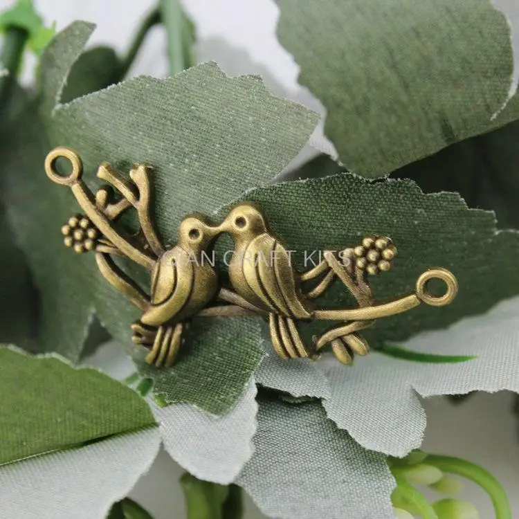 set of 6 pcs magpies on branch antique bronze zinc alloy Charm Pendant drops DIY Supplies bracelet 46X22mm AY0247
set of 6 pcs magpies on branch antique bronze zinc alloy Charm Pendant drops DIY Supplies bracelet 46X22mm AY0247