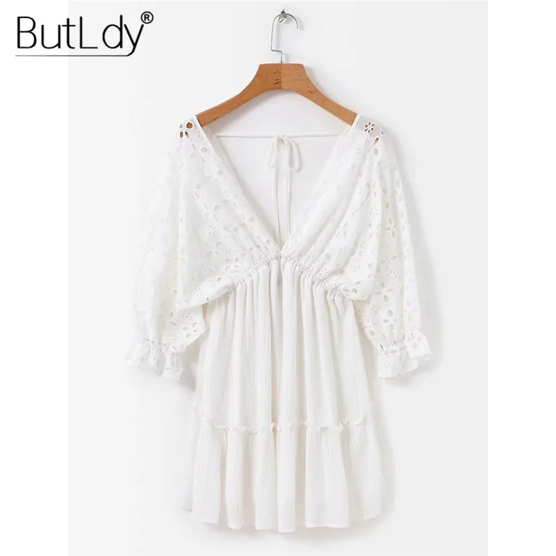 Hollow Out Lace Patchwork Dress Women Ruffles Sexy V Neck Backless Dress Summer 2019 Casual Pleated Short Beach Dress Sundress
Hollow Out Lace Patchwork Dress Women Ruffles Sexy V Neck Backless Dress Summer 2019 Casual Pleated Short Beach Dress Sundress