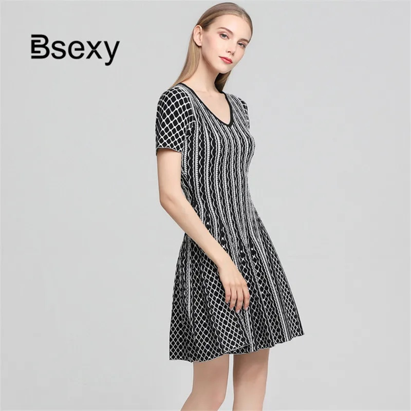 Cute Women Pink Sweater Dress 2019 V neck Jacquard Striped Slim Mini Dress Fit and Flare ladies dresses robe femme ete
Cute Women Pink Sweater Dress 2019 V neck Jacquard Striped Slim Mini Dress Fit and Flare ladies dresses robe femme ete