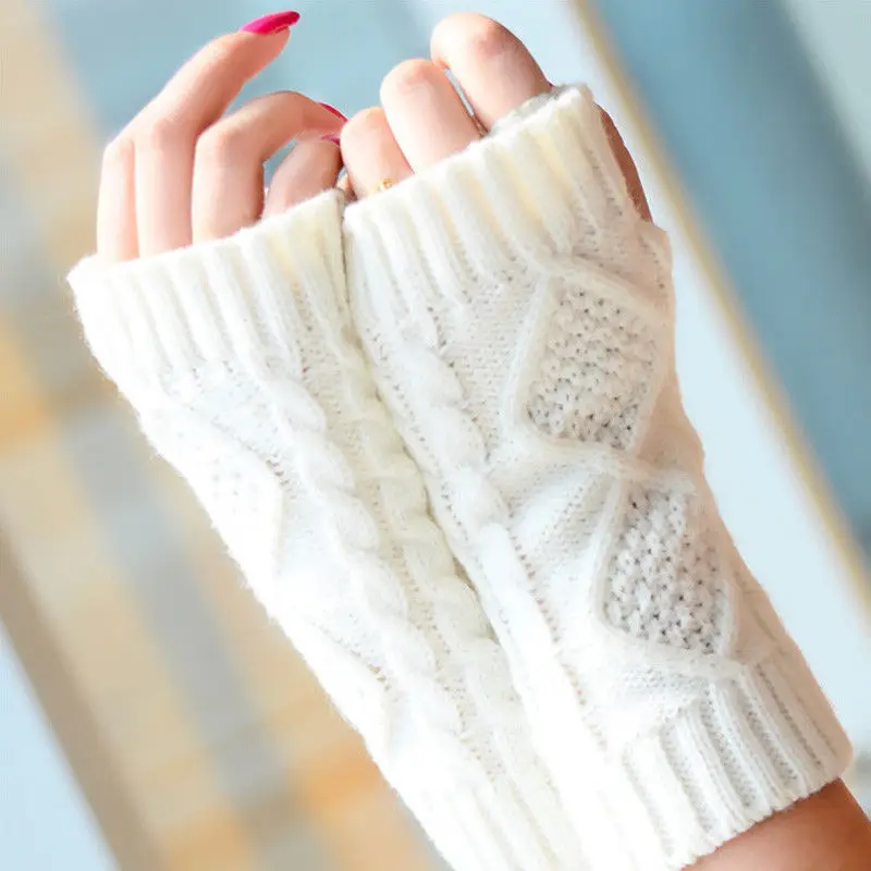

Новая мода зима теплые женские руки твердые трикотажные запястья перчатки половина пальца вязанные крючком рукавицы женские перчатки Рождество