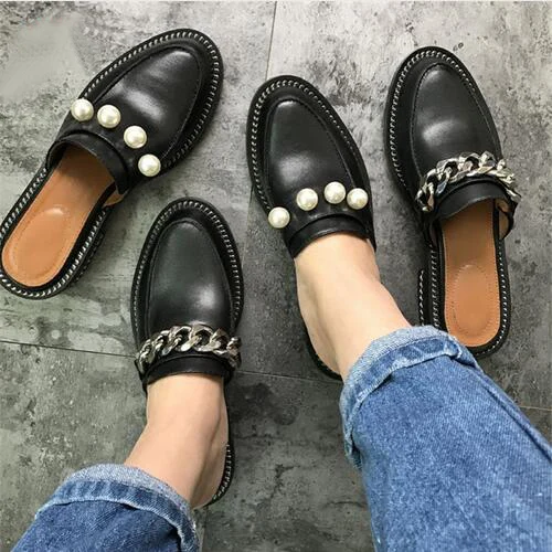 2017 Leather Chain Slipper Women Pearl Rivet Metal Chain Flat Slipper Woman Casual Shoes Summer
2017 Leather Chain Slipper Women Pearl Rivet Metal Chain Flat Slipper Woman Casual Shoes Summer